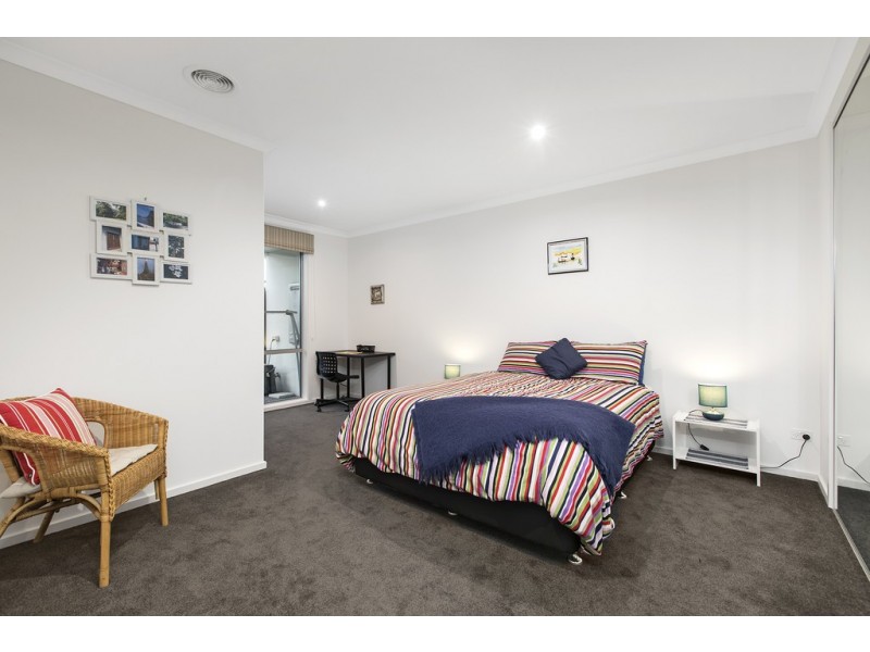 17 Trovita Drive, Berwick VIC 3806 Floorplan