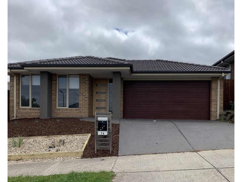 14 Clarendon Street, Pakenham VIC 3810