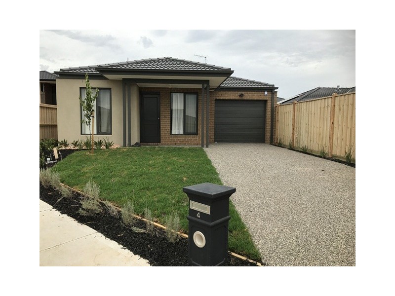 4 Callistemon Street, Officer VIC 3809