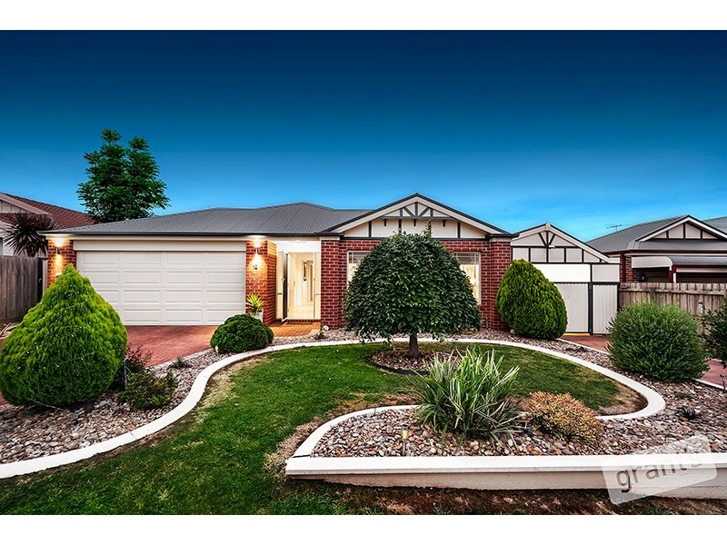 18 Ardenne Court, Narre Warren South VIC 3805