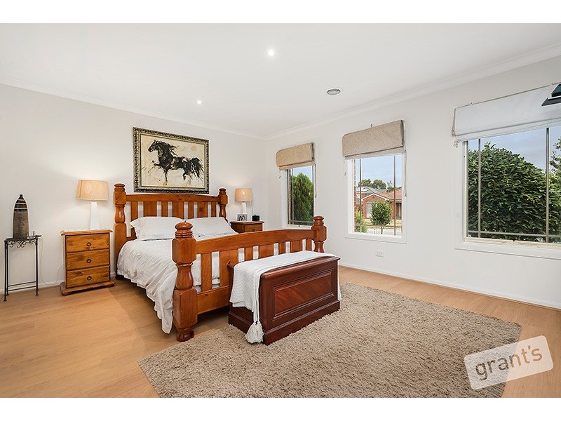 18 Ardenne Court, Narre Warren South VIC 3805