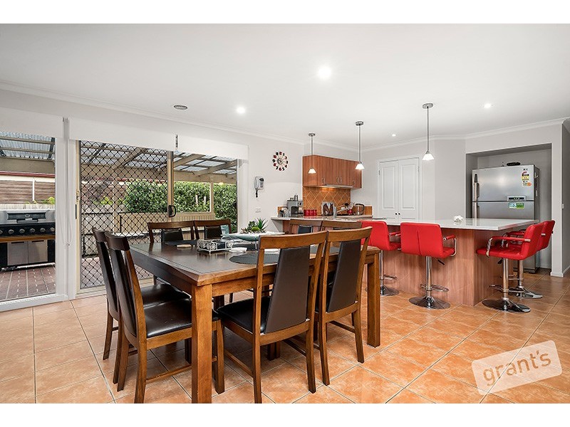 18 Ardenne Court, Narre Warren South VIC 3805