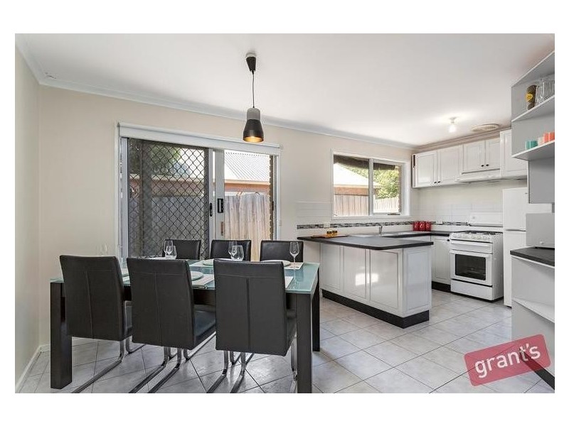 8 Lantana Drive, Narre Warren VIC 3805