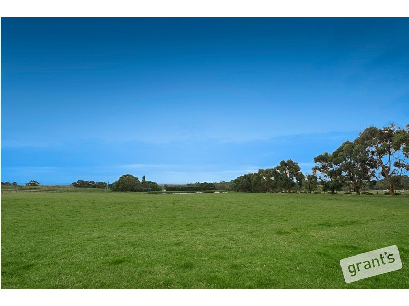 20 Forrest Drive, Nyora VIC 3987
