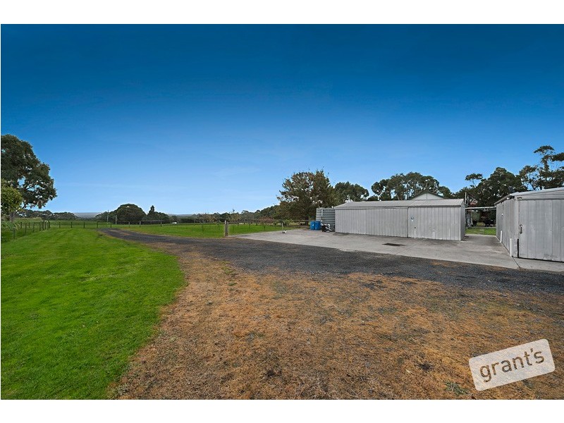 20 Forrest Drive, Nyora VIC 3987