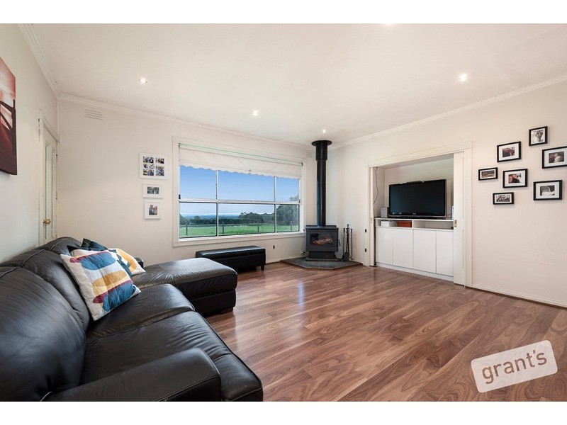 20 Forrest Drive, Nyora VIC 3987