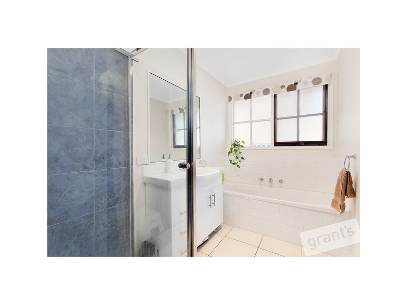 28 Barondi Avenue, Narre Warren VIC 3805