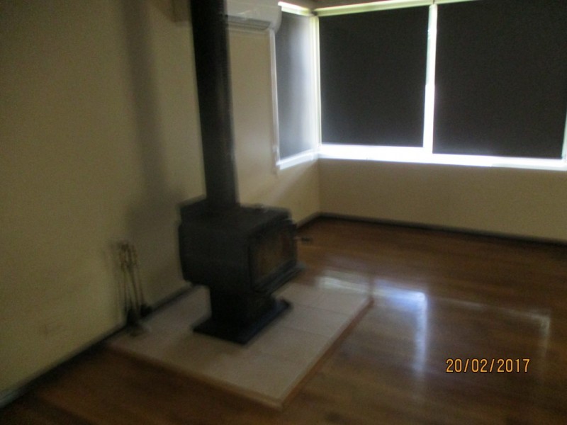 16 Station Street, Officer VIC 3809