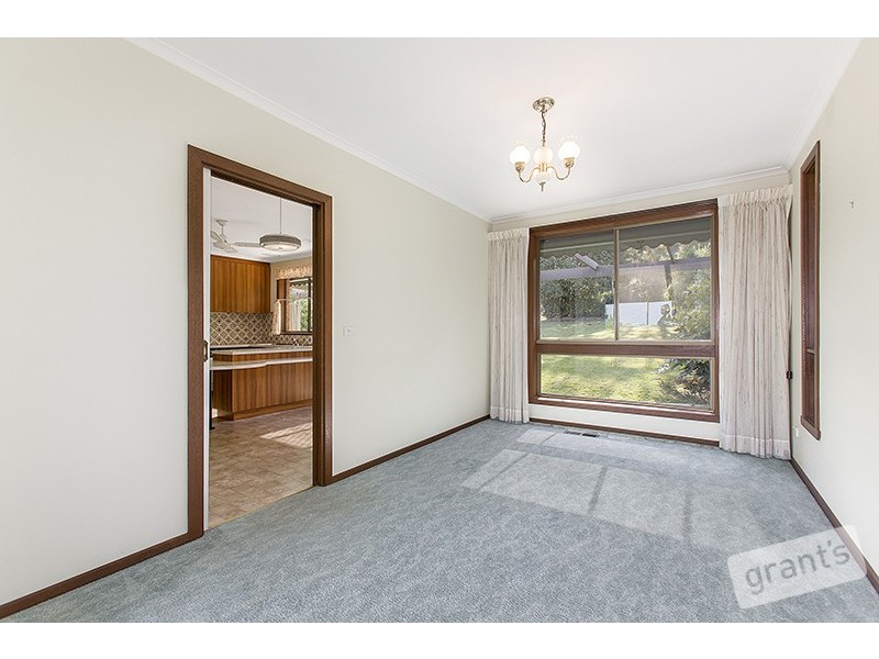 26 Outlook Drive, Berwick VIC 3806