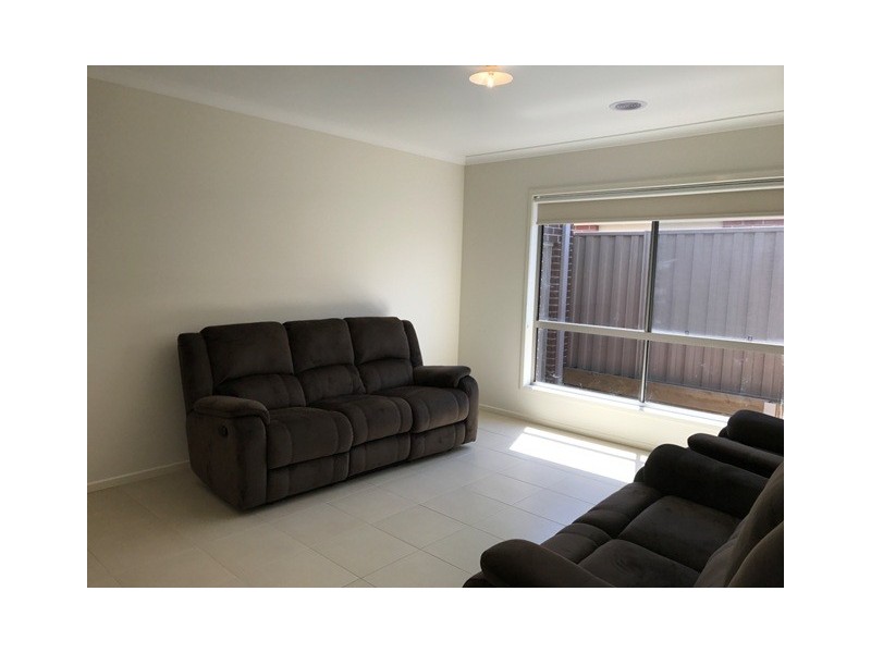 17 Keating Street, Pakenham VIC 3810