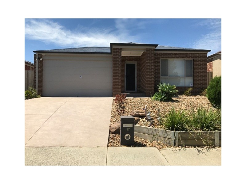 17 Keating Street, Pakenham VIC 3810