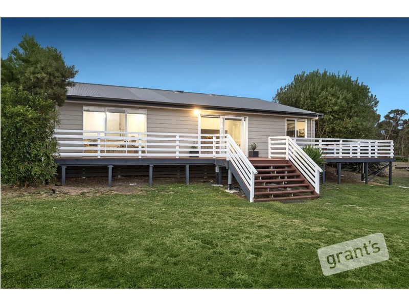 21 Follett Drive, Nyora VIC 3987
