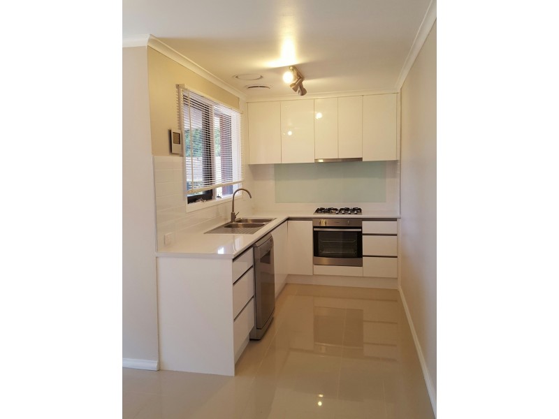 11 Cormorant Close, Endeavour Hills VIC 3802