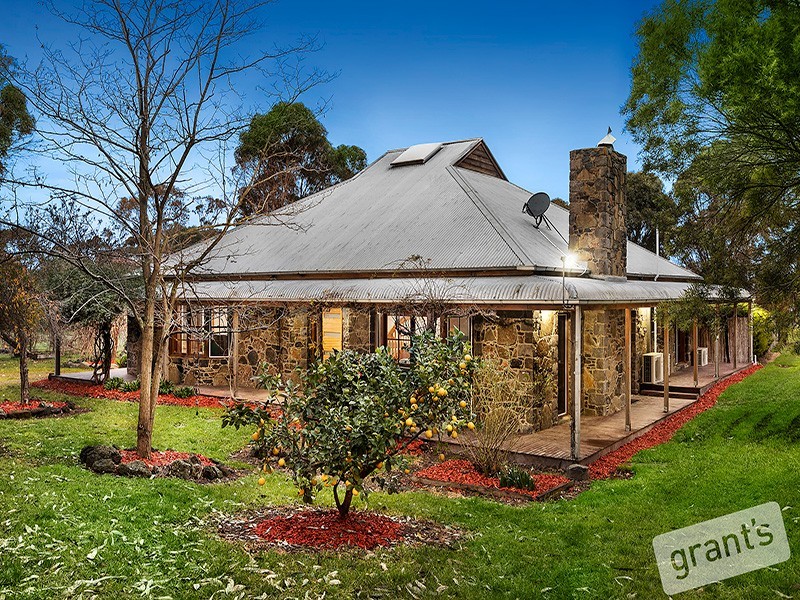 10 Mount Grandview Road, Pearcedale VIC 3912