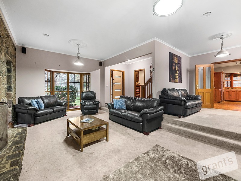 10 Mount Grandview Road, Pearcedale VIC 3912