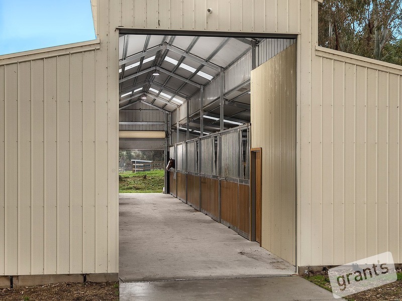 10 Mount Grandview Road, Pearcedale VIC 3912