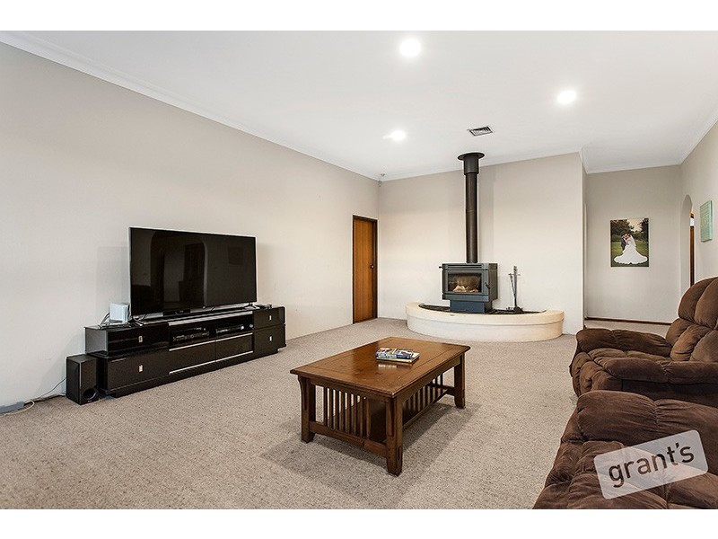 279 Harkaway Road, Narre Warren North VIC 3804