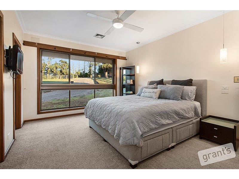 279 Harkaway Road, Narre Warren North VIC 3804