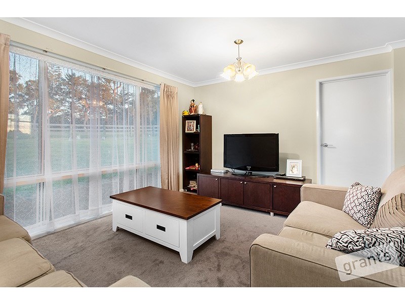 279 Harkaway Road, Narre Warren North VIC 3804