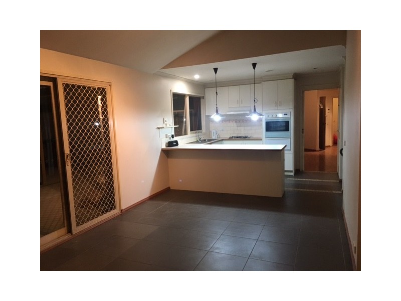 2a Charnwood Court, Narre Warren VIC 3805