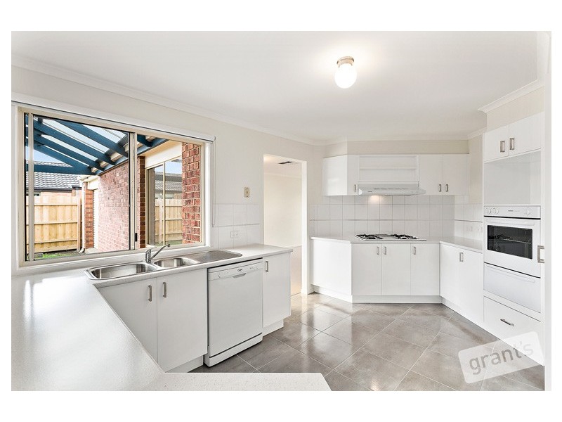 5 Kinsale View, Berwick VIC 3806