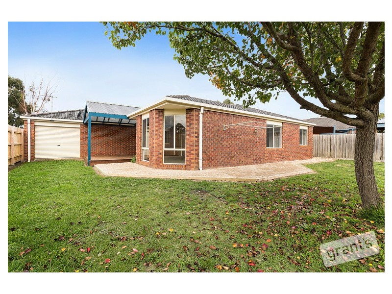5 Kinsale View, Berwick VIC 3806