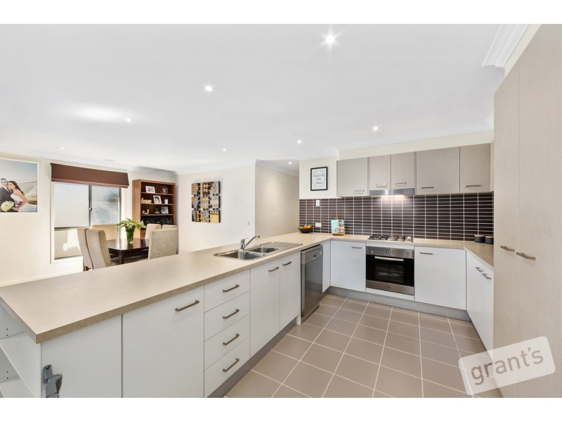 82 Meridian Circuit, Berwick VIC 3806