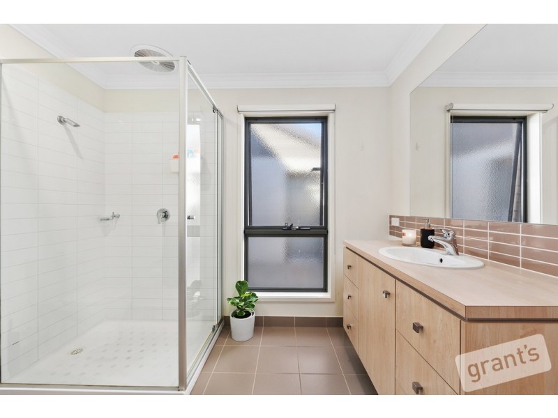 82 Meridian Circuit, Berwick VIC 3806