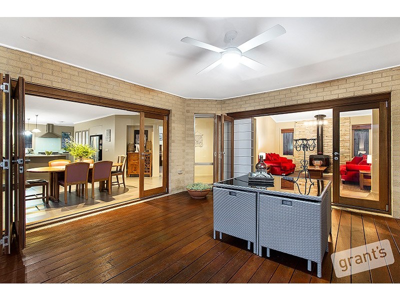 65 Scenic Drive, Beaconsfield VIC 3807