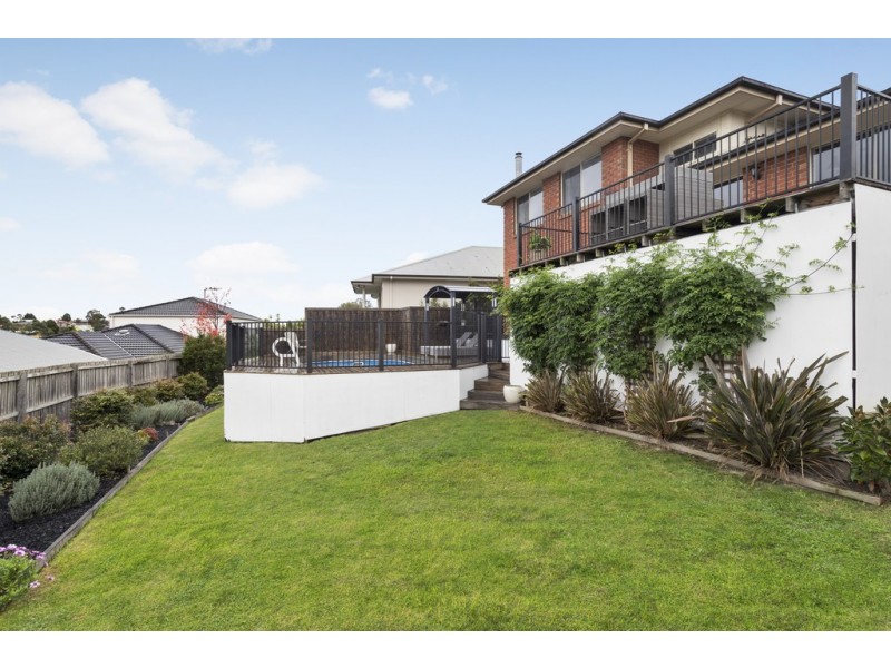 58 Scenic Drive, Beaconsfield VIC 3807