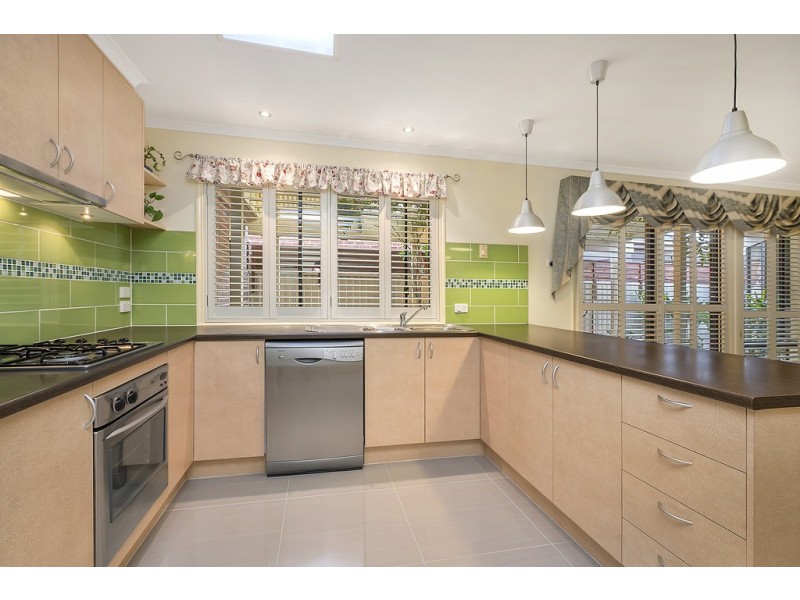 8 Catherine Place, Pakenham VIC 3810