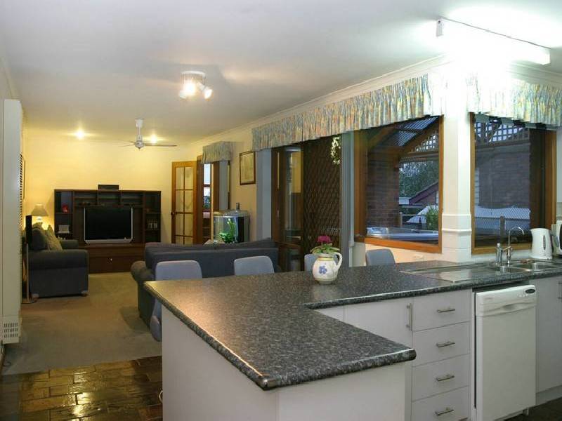 7 Harley Court, Berwick VIC 3806