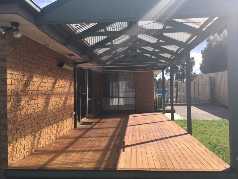 43 Amber Crescent, Narre Warren VIC 3805