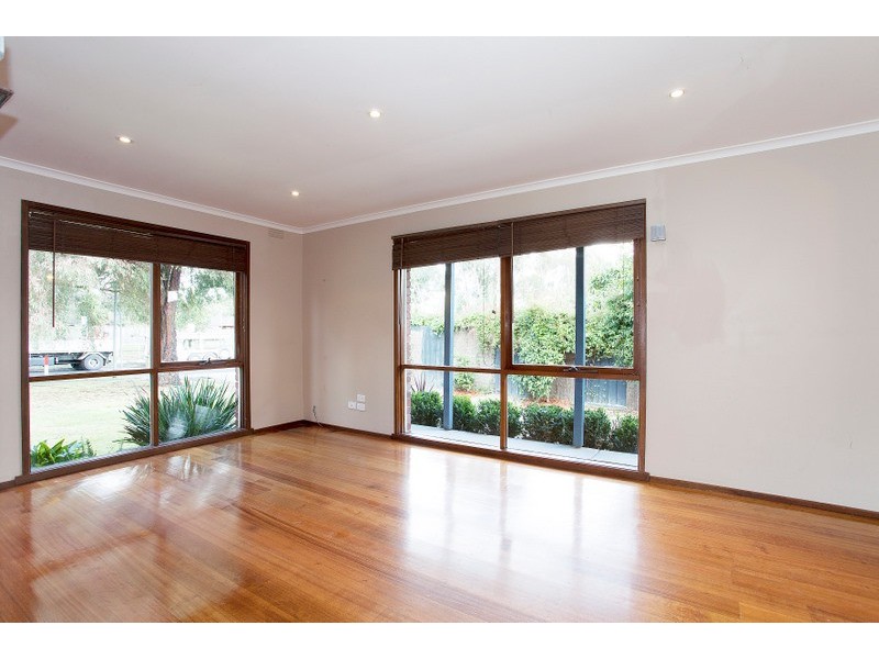 5 Gifford Close, Berwick VIC 3806