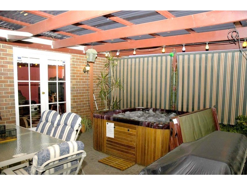 6 Jay Rise, Berwick VIC 3806