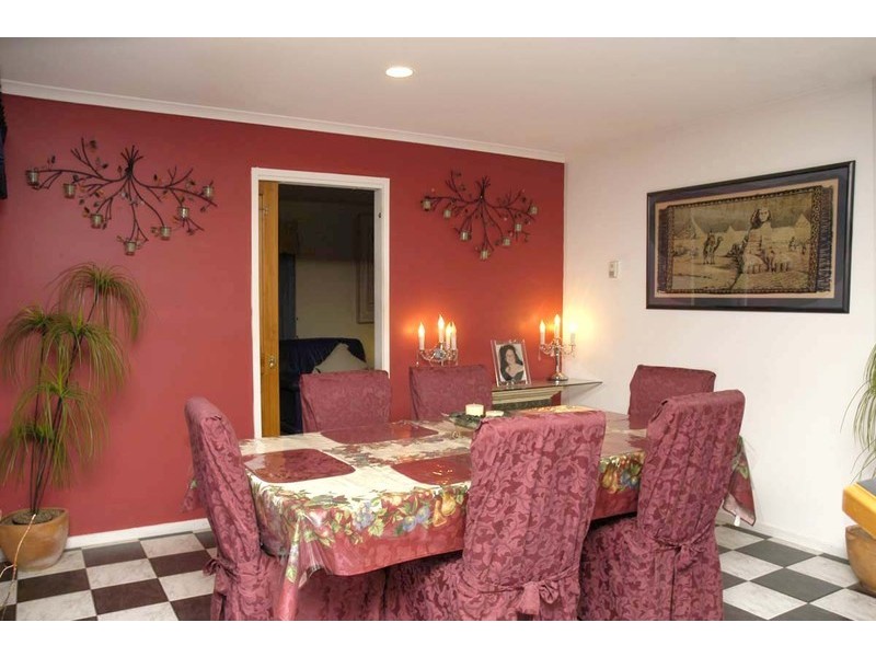 6 Jay Rise, Berwick VIC 3806