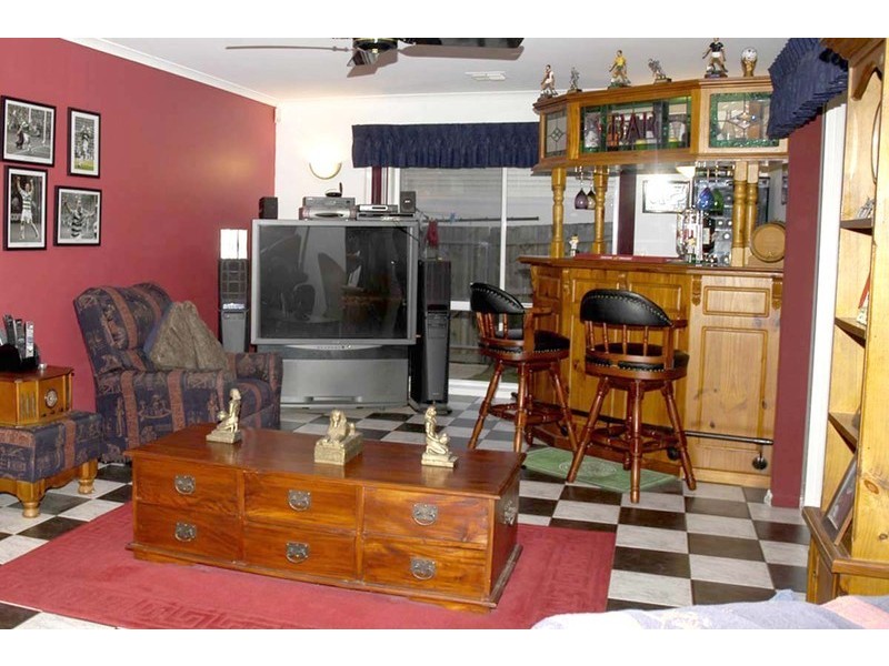 6 Jay Rise, Berwick VIC 3806