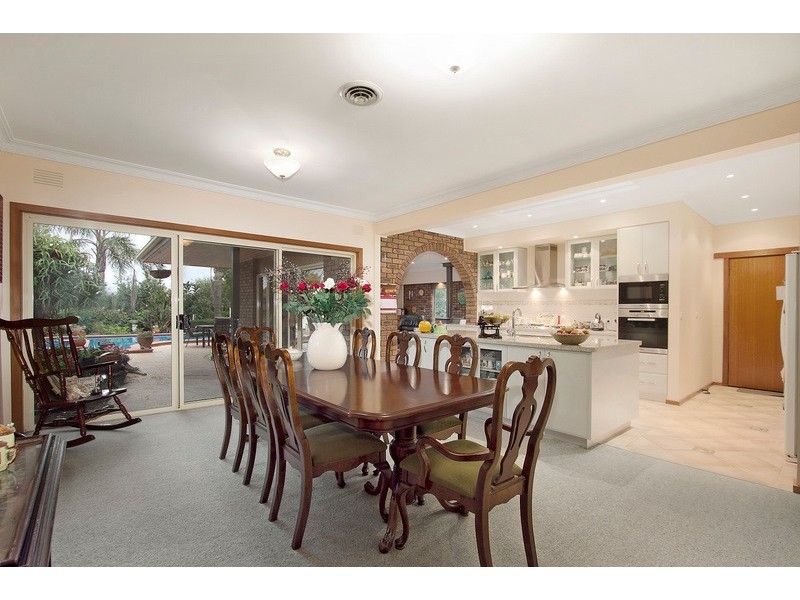 1455 Pound Road, Clyde North VIC 3978