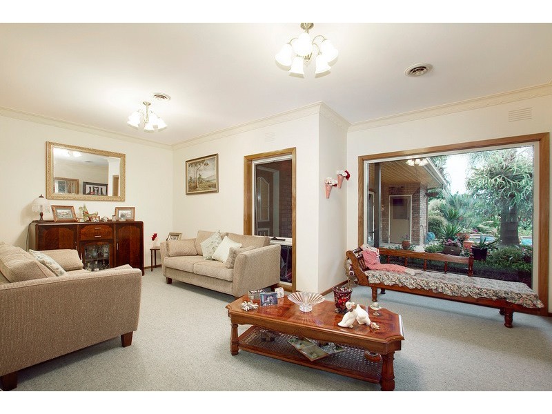 1455 Pound Road, Clyde North VIC 3978