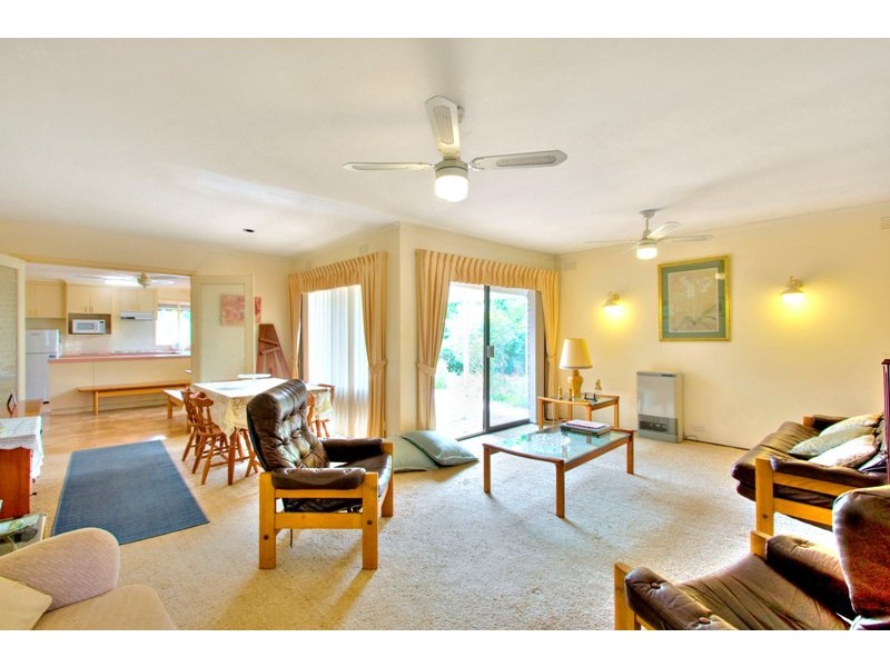 2 Shute Avenue, Berwick VIC 3806