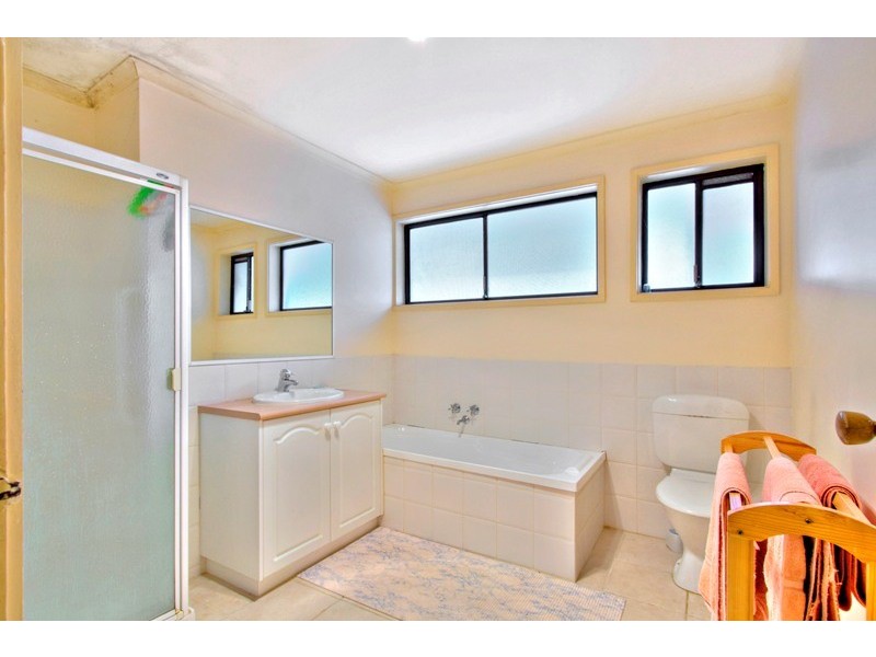 2 Shute Avenue, Berwick VIC 3806