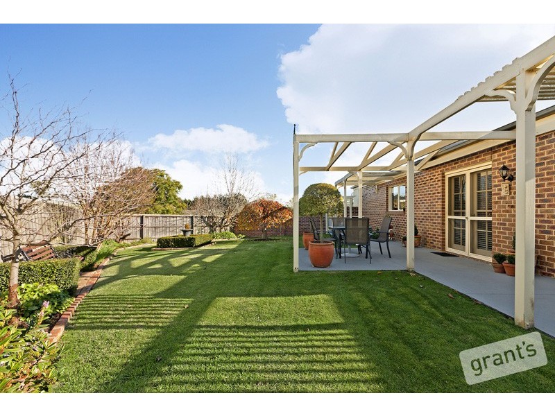 11 Maybury Court, Berwick VIC 3806
