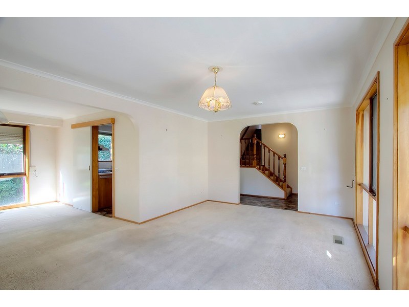 2 Clover Close, Berwick VIC 3806