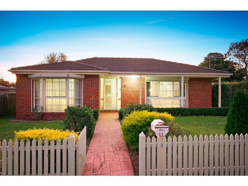 11 County Drive, Berwick VIC 3806