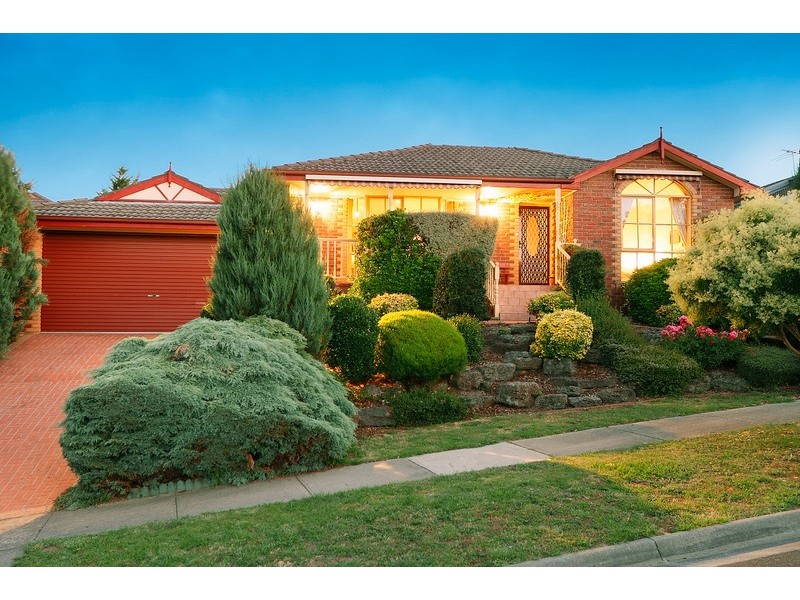 1 Werona Court, Berwick VIC 3806