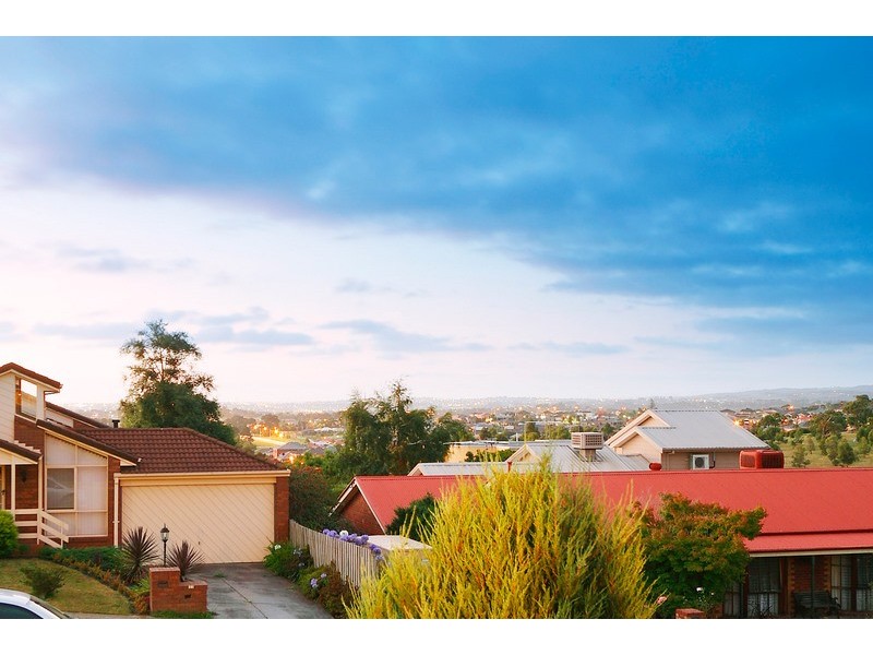 1 Werona Court, Berwick VIC 3806