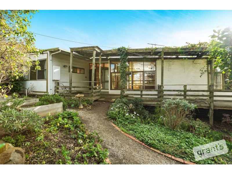 15 Rutland Road, Berwick VIC 3806