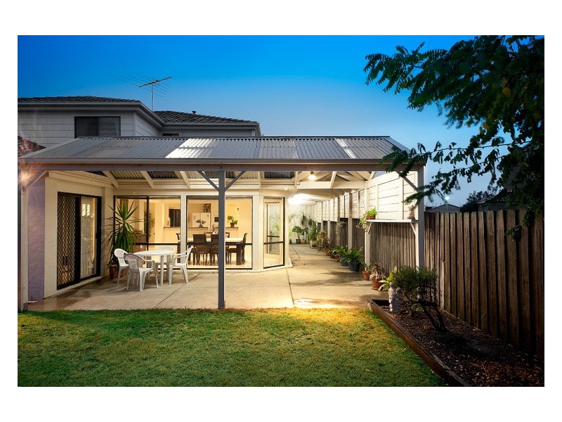 4 Crabill Walk, Narre Warren South VIC 3805