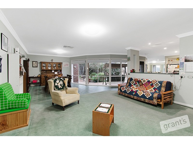 30 Moondarra Drive, Berwick VIC 3806