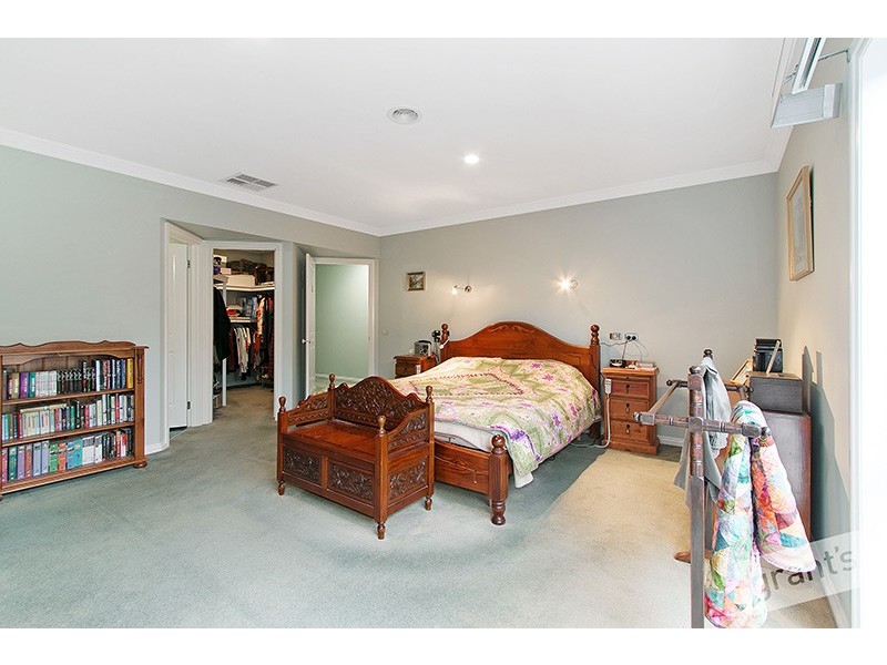 30 Moondarra Drive, Berwick VIC 3806